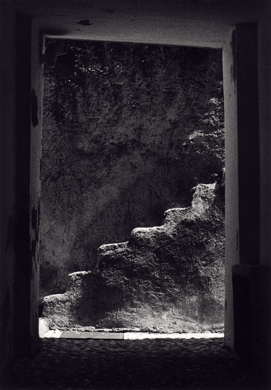 escalier photo d'art noir et blanc