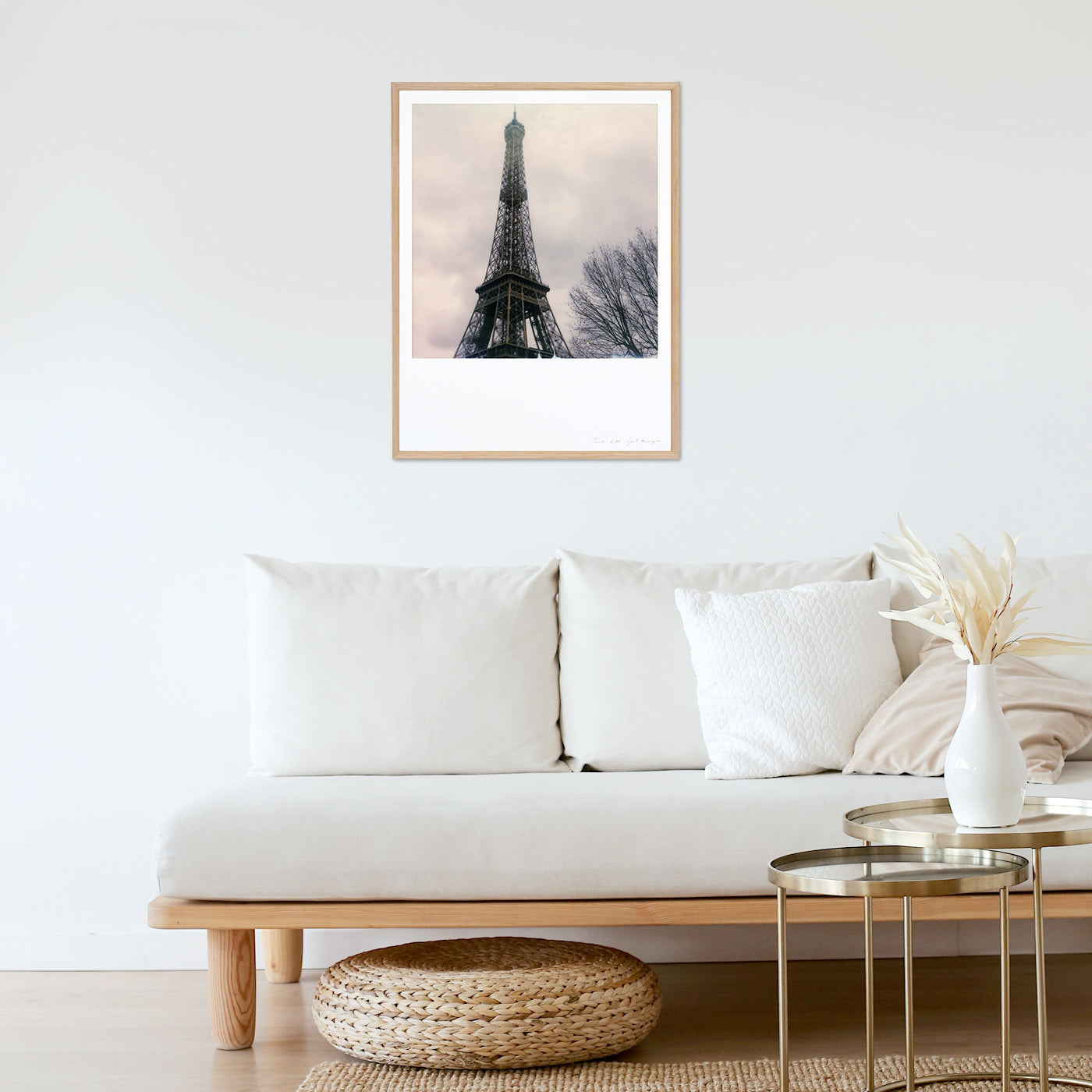 Eiffel tower print decoration